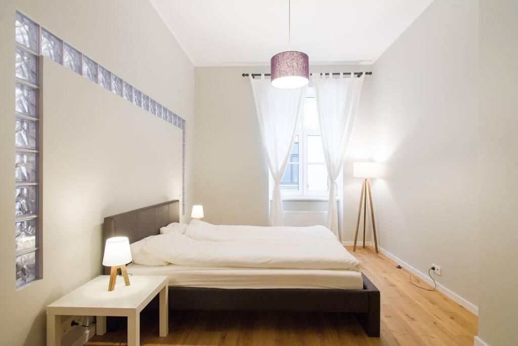 Modern & Spacious 80M2 Apartment In Riga Old Town Exterior foto